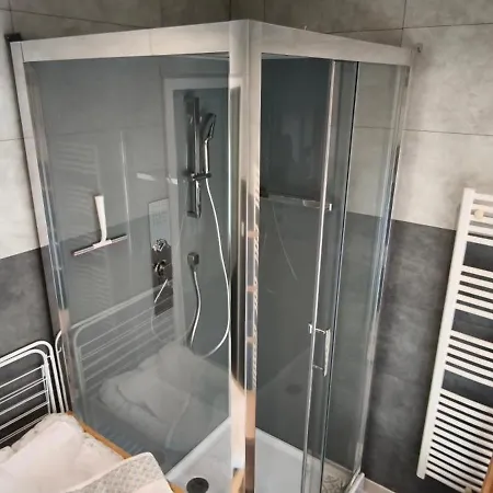 Darom, 7 Rue Parmentier A Les Bains Ferienhaus